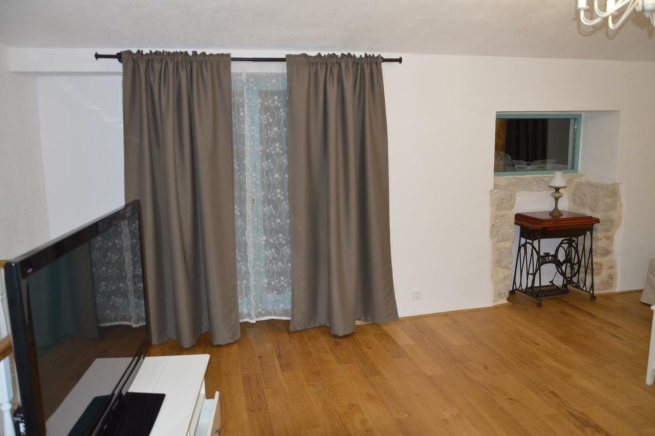 Magdalena Villa Vrbnik  Bagian luar foto